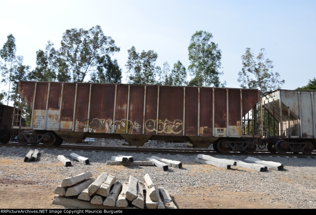 ITLX Covered Hopper with graffiti